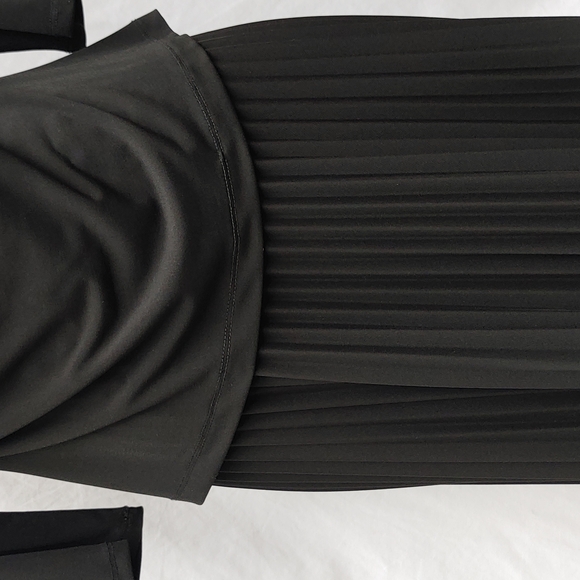 Black top & long pleated skirt set, top S, skirt M, NWT - Picture 4 of 10